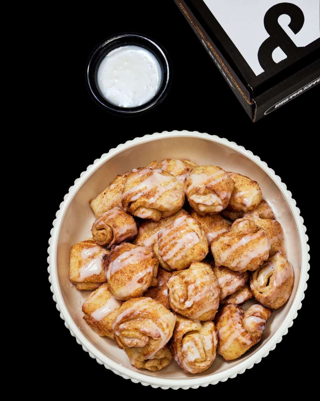 Cinnamon Dippers from &pizza desserts menu